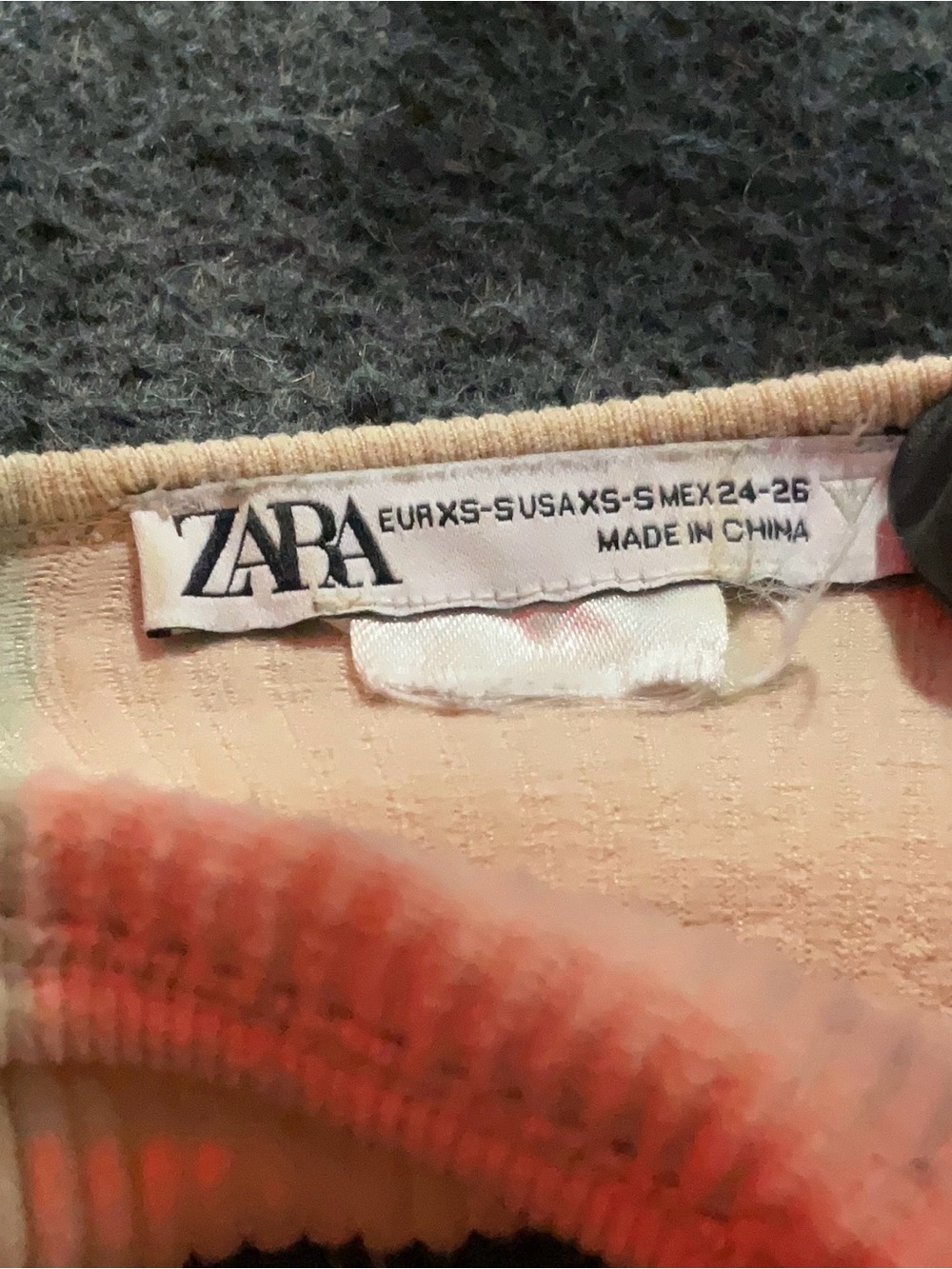 Zara Beige Ribbed Cropped Tank - Picture 3 of 3